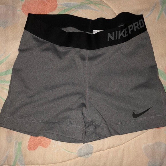 Nike Pants - Nike Pro Spandex Shorts